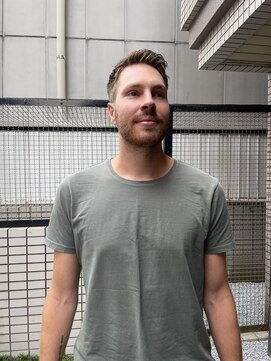 ウェルネス(Wellness) スパイラルツーブロックマッシュアップバングコンマヘア93