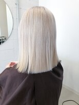 イロ(iro.)&nbsp;ホワイトベージュ