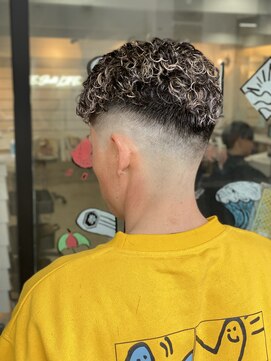 スウェル 船橋店(Swell) ウルフ/アッシュブラック/カルマパーマ/ベリーショート/船橋