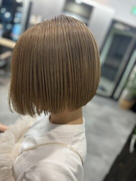 デシジョン 綱島店(Decision) 切りっぱボブ