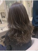 アッシュグレーハイライト×ロング/30代40代50代