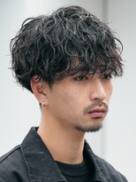 フィフス 原宿(fifth)&nbsp;原宿緩めツイストスパイラルパーマメンズカットラウンドマッシュ