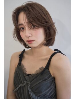 アピッシュ アオヤマ(apish AOYAMA)の写真/毛先がまとまるのに、量が軽くて扱いやすい！apish独自のカービングカットで時間が経っても扱いやすい髪に