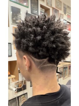 ナチュラルピー バーバー デルタ(Natural.P berbar DELTA) BBB（バリビーボーイ）スパイキーアフロ&ラインアート