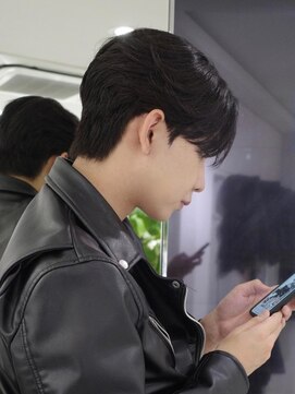 ノーム(NORME) 【ダウンパーマでシルエット矯正】毛流れセンターパート/20代