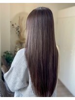 ロッカ(ROCCA)&nbsp;ダークアッシュ極艶ナチュラルブラウン×美髪ストレート