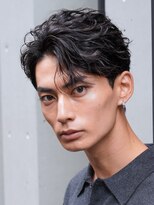テン 心斎橋(tenn.) 心斎橋フェザーパーマ毛流れセンターパートカルマパーマ強め40代