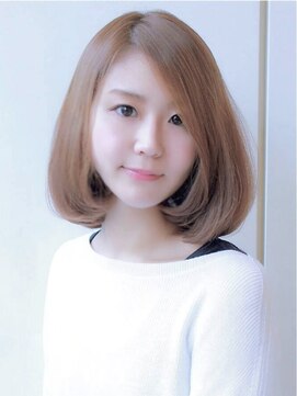 シャカ(SHAKA) ナチュラルなボブ