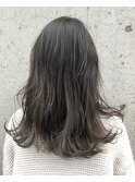 アッシュグレージュ