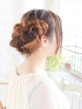 ヘアメイク ナル(hair make nalu) ゆるふわアップスタイル