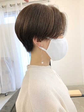 ガーランドウメダ(Garland umeda) ハンサムショート　マスクに似合うショート　担当　輪玉