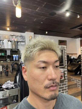 ハングアウト(HANGOUT) スキンフェードスタイル