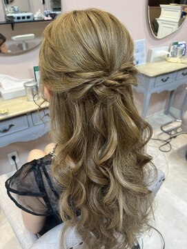 プーペ(pupe) ブライダルハーフアップ