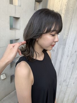 リバレッジ 広尾(Leverage) 大人グレージュミディアムレイヤー:Kazuma Osumi