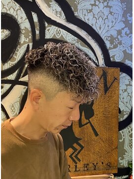 サンアンドマーリィズバーバー 駅前店(SON&MARLEY'S BAR BER) スペインカール/本厚木バーバー/神奈川/海老名/厚木/寒川