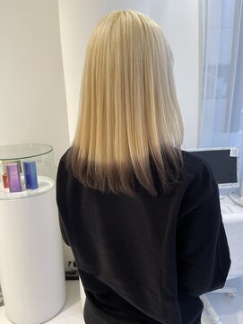 ハイブ 金沢(Hive) ハイトーンケアブリーチ抜きっぱなしブロンド裾カラー髪質改善