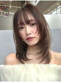 デザインカラーレイヤーカットウェットヘアオリーブベージュ