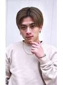 センターパートナチュラルマッシュ刈り上げツーブロック