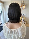 暗めオリーブカラー