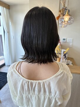 エンネ(Enne) 暗めオリーブカラー