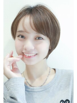 リル 8F 銀座(Rire) 【Rire-リル銀座-】30代40代にオススメマッシュショート