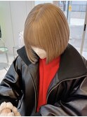 ミルクティーベージュ/ハイトーンボブ/切りっぱなしボブ