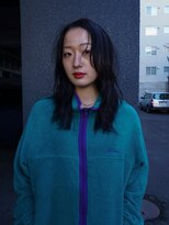 ストア(STORE)&nbsp;顔まわりレイヤー×ゆるパーマ｜抜け感ロング