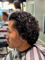 フジヤマ バーバー ショップ(FUJIYAMA BARBER SHOP)&nbsp;Just Onaga hair／ミディアムレングスパイラルパーマ