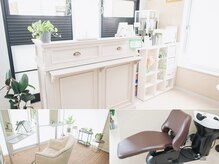 ジッタ(jitta)の雰囲気(白を基調とした明るい店内です♪【豊橋/湖西/髪質改善】)