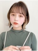 ミディアムレイヤー、外ハネボブ、グレージュ、脱白髪染め☆