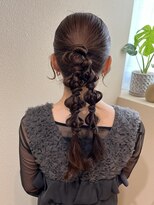 マキュムドオリ 並木通り(MAQUM) ツインポニーテール