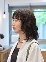 ステム(stem)&nbsp;広がりを抑えた大人のロングロッドパーマ