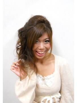 美容室 シェリオン 2次会、卒業式におすすめ☆「横よせハーフアップ」