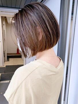 アイティーバイアルバム 松戸店(IT by ALBUM) シャドウルーツボブ_テラコッタくすみブルーミニウルフ_ba350221