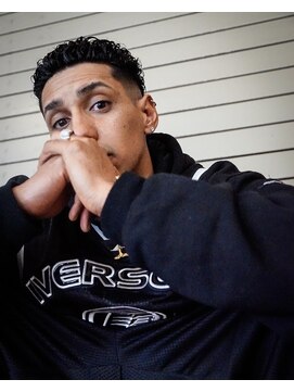 ゴールドシブヤ(GOALD SHIBUYA) クリクリパーマ フェードカット barber メンズカット