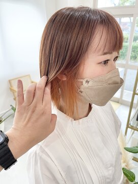 ラシク(racic) 【racic】パツっとボブ×オレンジイヤリングカラー