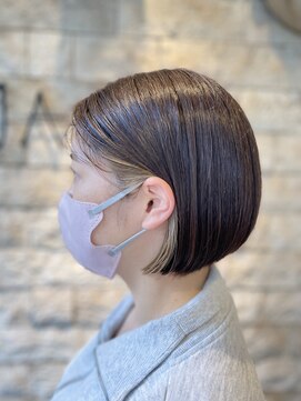 フラット 千葉(Flat.) イヤリングカラーミルクティー/ボブ【千葉】