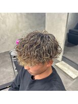 クロー(CROW)&nbsp;波巻きパーマ×ハイライト