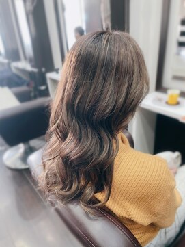 ラボア(La'BOA) 馴染ませハイライトで叶う透明感ベージュ！！