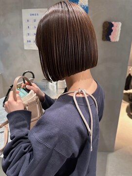 ハウ 心斎橋(how) 20代30代40代アッシュグレージュナチュラルボブ切りっぱなし