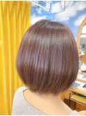 ショートボブ