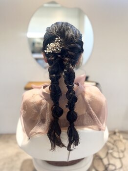 チャドル(Chadol)の写真/【ヘアセット¥4000～★】結婚式/デートに!!特別なアレンジで可愛さUP!巻きおろしスタイルも◎【Cut¥2800】