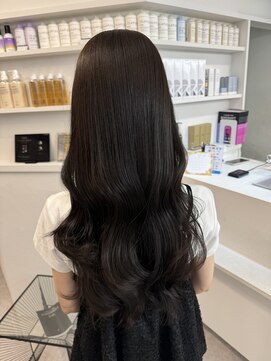 ペレ 栄 アネックス(PELE栄ANNEX) 韓国 くびれロング レイヤー ワンホンヘア 小顔前髪