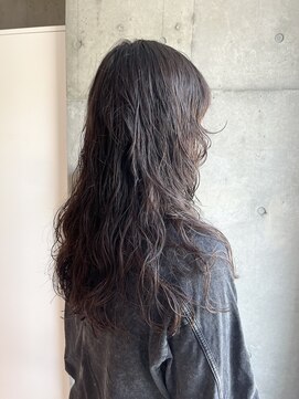 ファロルーエ(falo Ruhe) 抜け感ウェーブ・ロングレイヤー【FaloRuhe二子玉川】