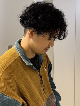 アコロン(acoron.) カット/マッシュスタイル/波巻き/池袋メンズカット