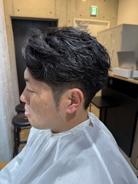 ブルニール 心斎橋(BLEUNIR) ツイストフェザー