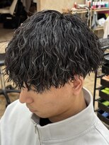 ボンドストーリールミエール(Bond Story lumiere) ツイストスパイラルパーマ縦落ちパーマラウンドマッシュ眉毛