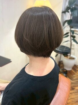アトリエ ミム 二子玉川店(atelier mim) ショートボブ 白髪ぼかし ナチュラルブラウン トリートメント
