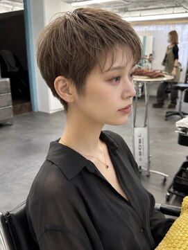 オウル(Owll) 【Owll】石田学史大阪ピクシーカット20代30代40代透明感カラー