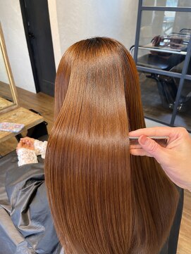 ソーエン バイ ヘッドライト 横須賀中央(soen by HEADLIGHT) 艶髪ショコラシルクストレート［20代30代40代50代］